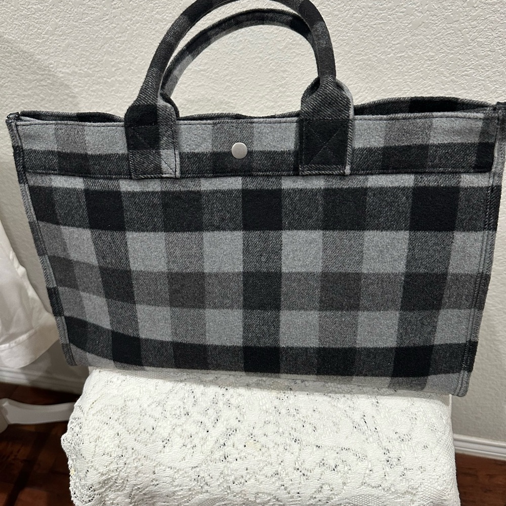 Koala kanvas Large roomyPlaid Tote Bag in Black and Gray